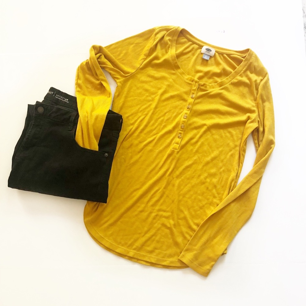 Old Navy mustard yellow knit long sleeve tee